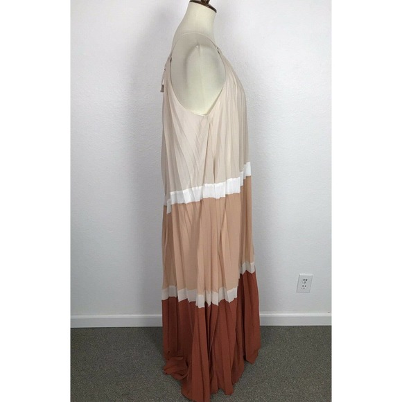 Lulu's Color Block Pleated Maxi Dress - Picture 6 of 12
